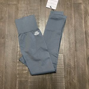Engineered Life Seamless Leggings